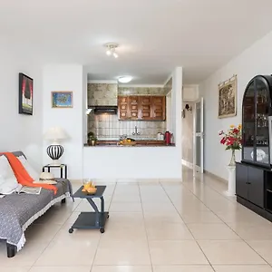 Jacaranda Apartment
